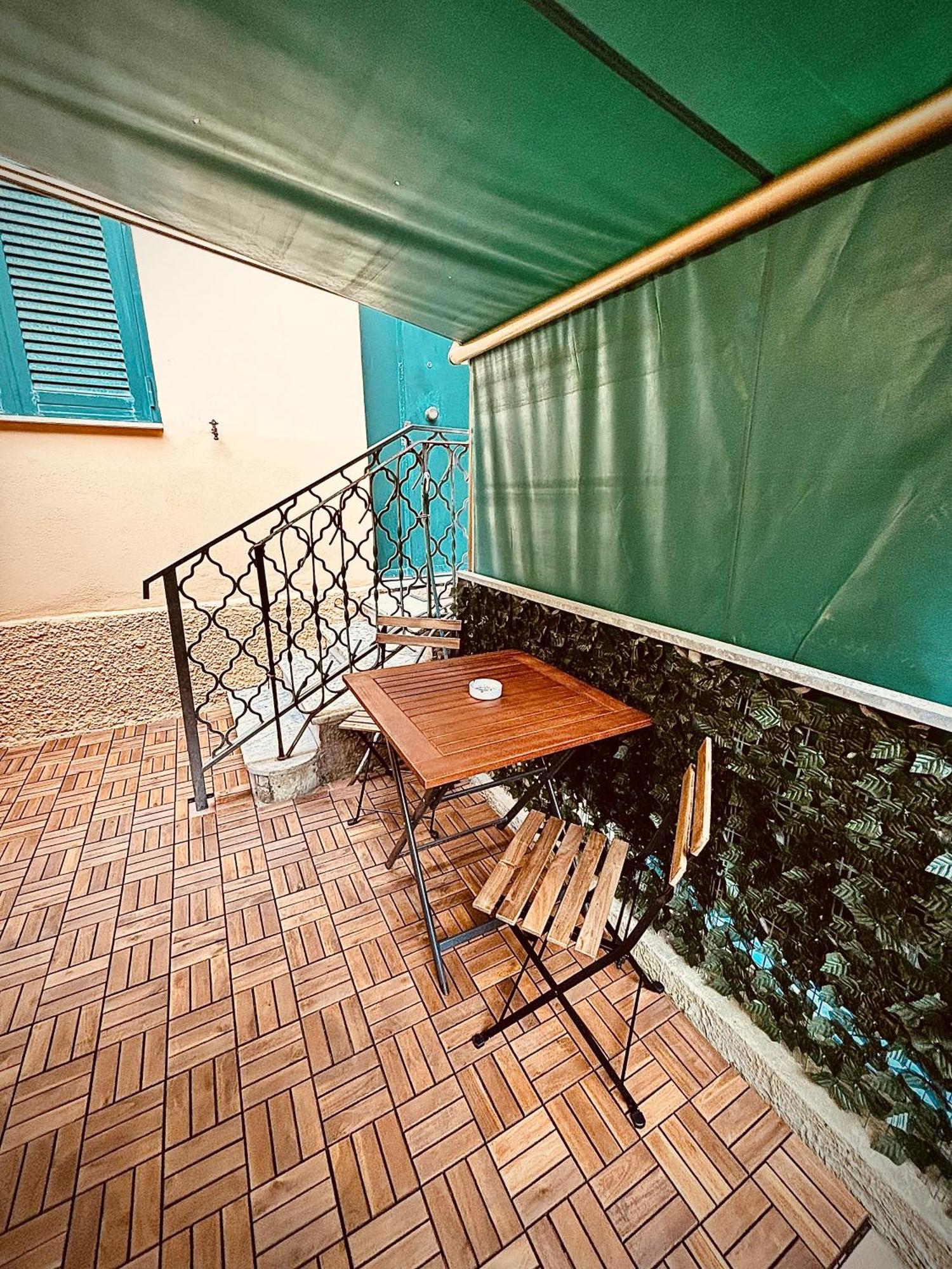Garden Suite Civitavecchia Exterior foto